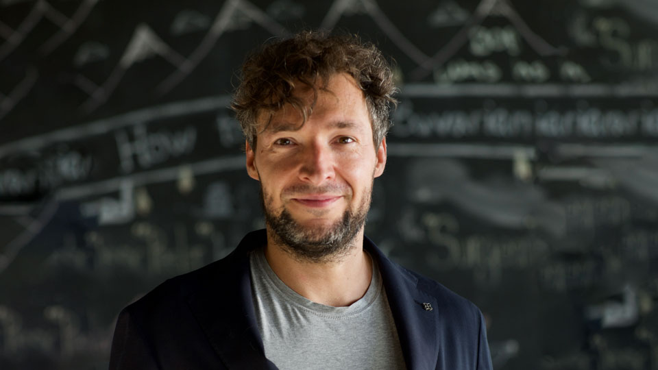 #Xpublisher-Geschäftsführer Matthias Kraus im Interview über den Weg von der innovativen Geschäftsidee zur strategischen Partnerschaft mit #Fabasoft : okt.to/sMdTvo

#Fabasoft #FabasoftPROCECO #StrategischePartnerschaft #startup #scaleup #Ökosystem #ecosystems