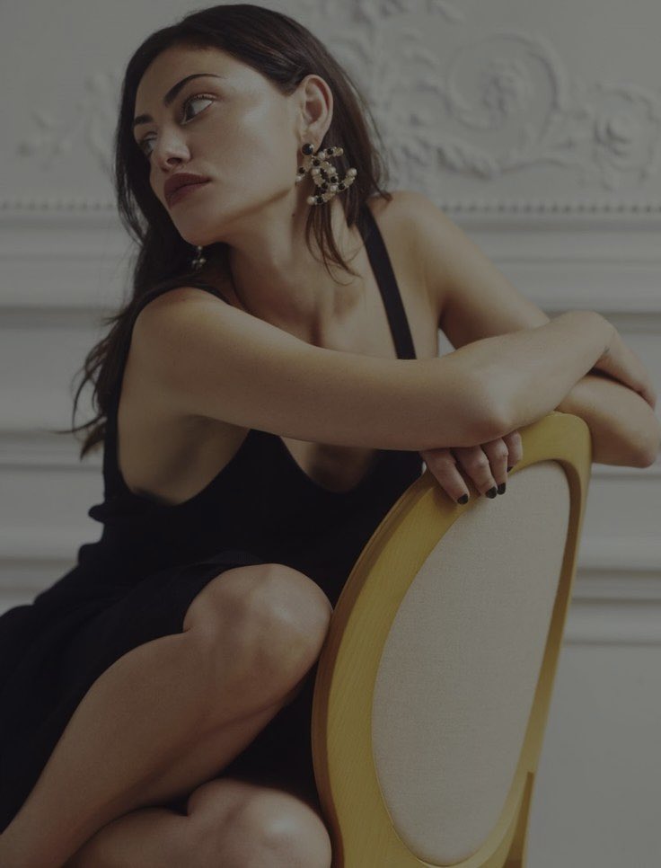 ISLITTLEWOLFF's tweet photo. Hayley has joined Tinder!

♡ to know whether she’d 
          swipe left or right for you.

          ↻ to swipe RIGHT on her. 

Leave a picture to see if you get a match. 📷

Match = Possible shipping. https://t.co/QCv87W09Zw