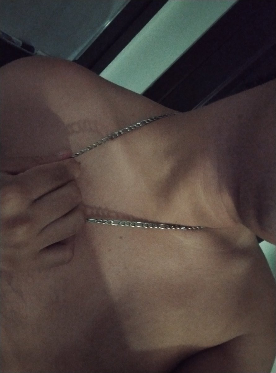 Cris_Wla's tweet photo. Aqui pasando la noche con ganas de pasar un buen rato 😏🔥 https://t.co/YmxyvCXwok