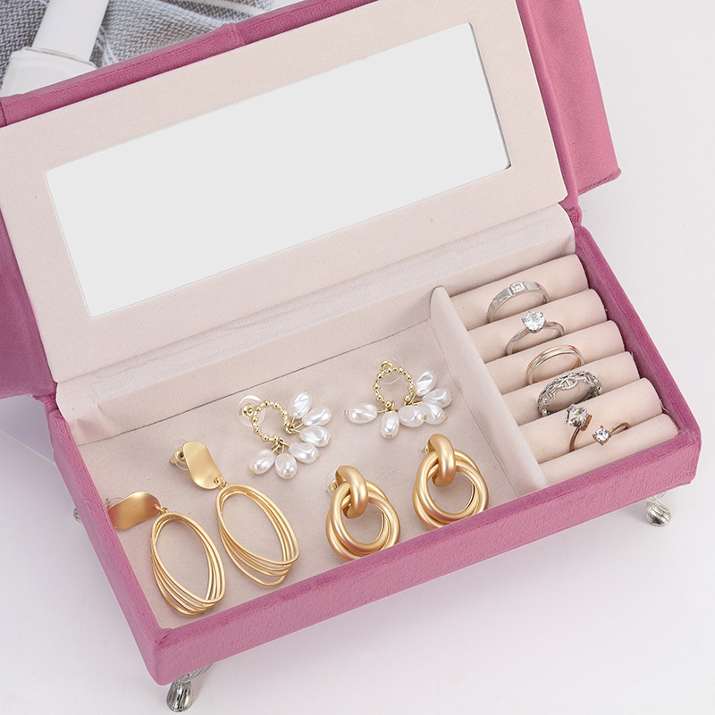 jialanpackage's tweet image. Our mini custom jewelry boxes make great gifts for your group of friends, your bridal party or as favors for a small gathering.

If you need custom this style jewelry box, please contact us in time
Official website: good-package.com

#jewelrybox #customjewelryboxes