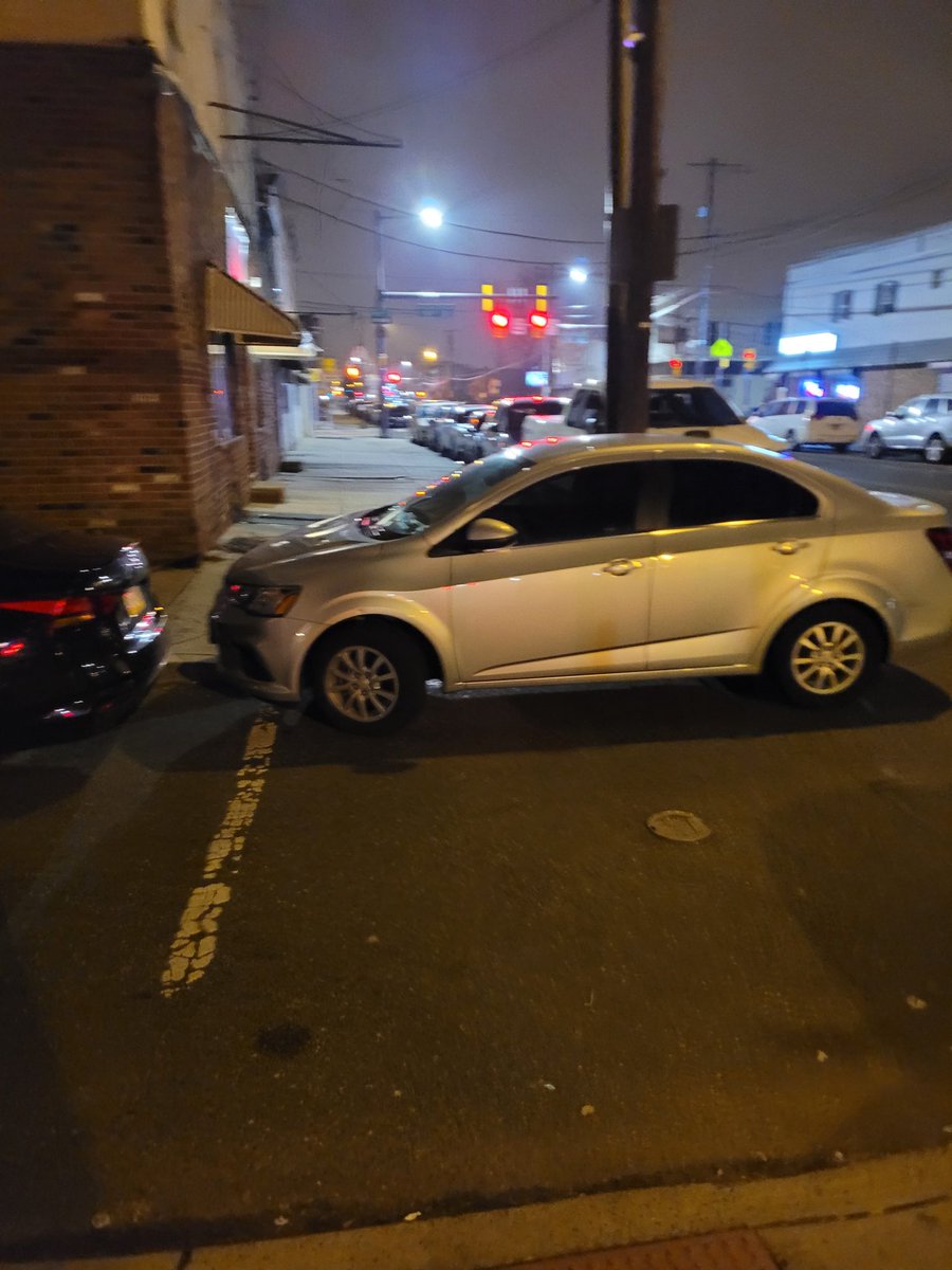 timfreaknlaskey's tweet photo. @PhillyPolice @PhilaParking I really don't understand how i can have legally parked dinner guests ticketed for being here a little past two hours but this blatant parking (not to mention ADA) violation is allowed to fly. 2000 block of south garnet, jersey plates. https://t.co/ctoEJhzfAr