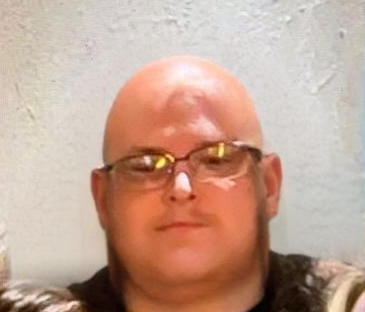 PengwinTTV's tweet photo. It is 2023 and although my head may be brighter than my future,  I am finally embracing my baldness! https://t.co/R5eHgzrbH8