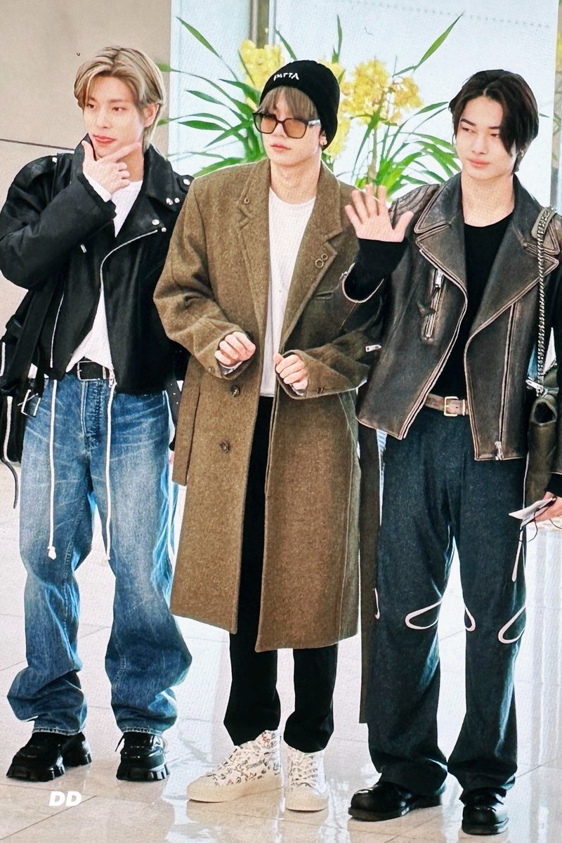 1515heejake's tweet photo. heeyunki 🤍 https://t.co/eufWKmp9Nm
