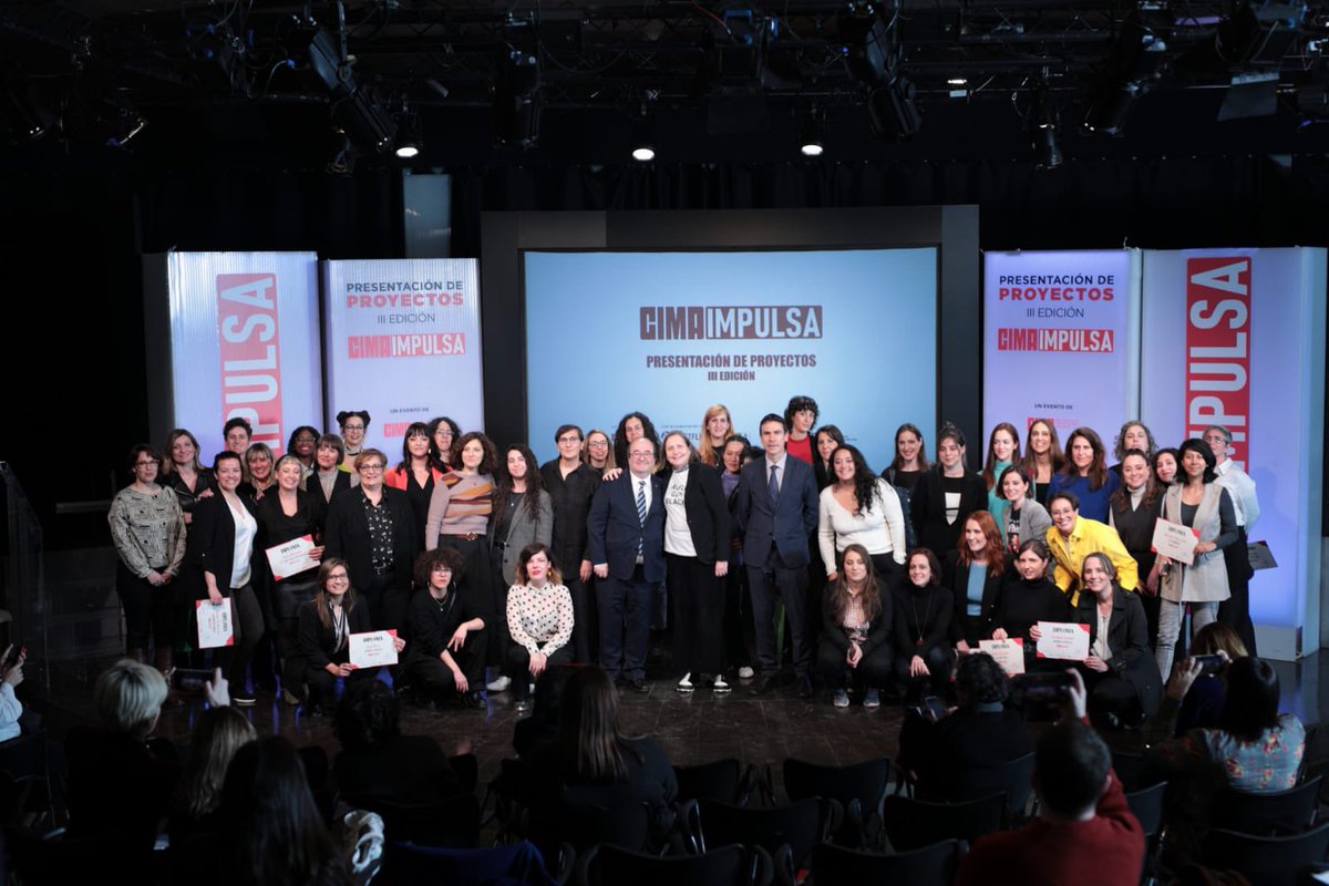 CimaImpulsa's tweet photo. Clausuramos la III edición de CimaImpulsa

Muchas gracias ministro @miqueliceta @culturagob por acompañarnos hoy para impulsar el talento y la creatividad de las mujeres cineastas #MásMujeres https://t.co/Gu22e60t9W