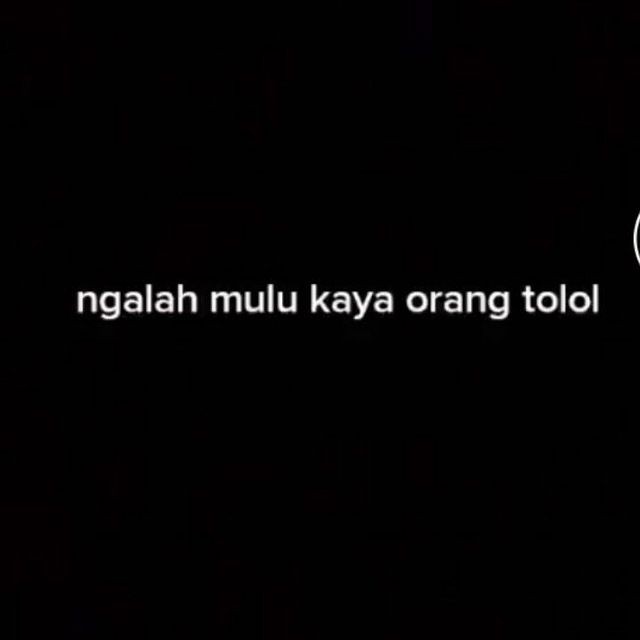 2Clvk's tweet photo. juara satu terbaikkk mencintai orang yang salah :) https://t.co/kITyy1Z3JH