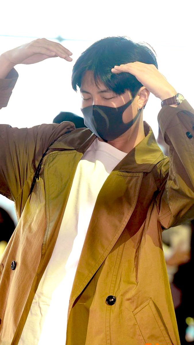 Como no amarte…
💜💜💜💜💜💜💜💜💜💜💜💜
Feliz viernes!!!
Buenos días mundo!!!
<a href="/BTS_twt/">방탄소년단</a> #RM #Namjoon #InLoveWithNamjoon #김남준 #MissingNamjoon