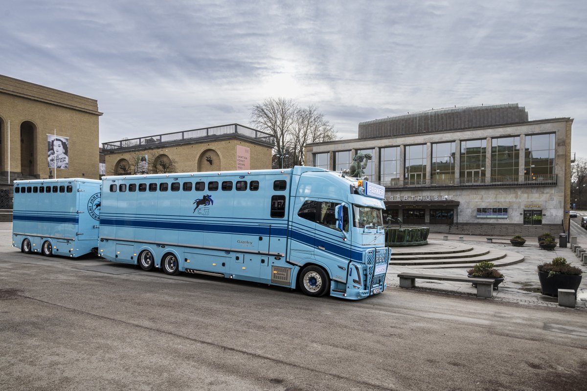 VolvoTrucks's tweet image. Have you seen John Parker International's mighty Volvo FH16? Pictured on its way to the Gothenburg Horse Show taking place this week. 

The customer operates one of the most distinctive fleets for equestrian transport, with its trucks spec'd to offer maximum safety and comfort.