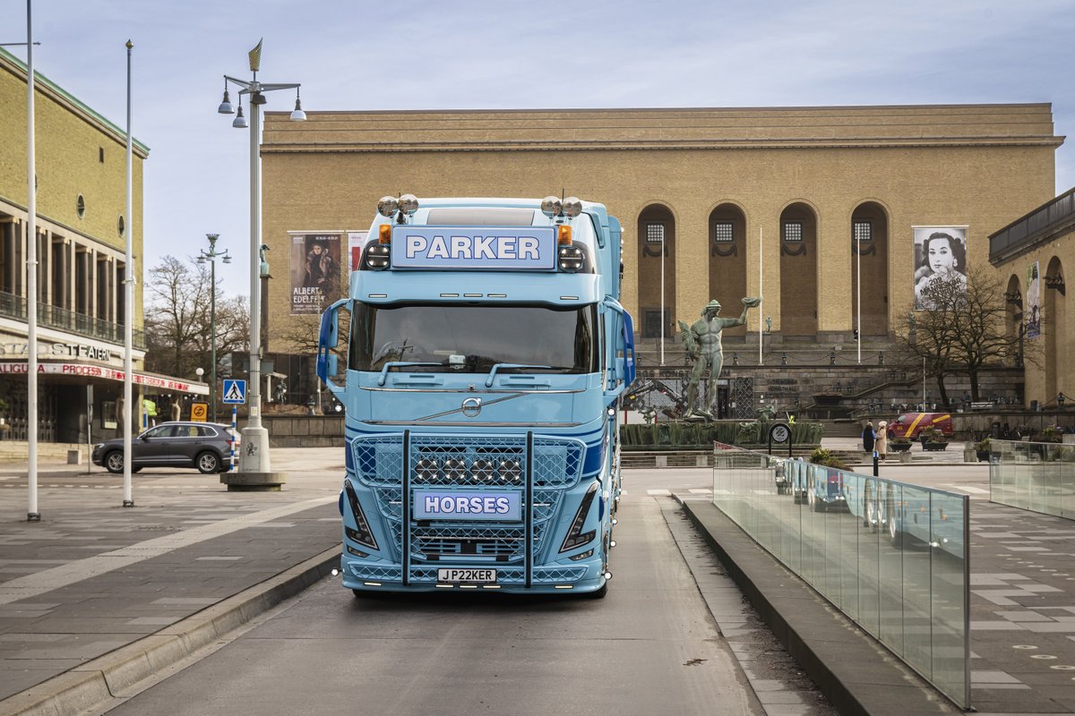 VolvoTrucks's tweet image. Have you seen John Parker International's mighty Volvo FH16? Pictured on its way to the Gothenburg Horse Show taking place this week. 

The customer operates one of the most distinctive fleets for equestrian transport, with its trucks spec'd to offer maximum safety and comfort.