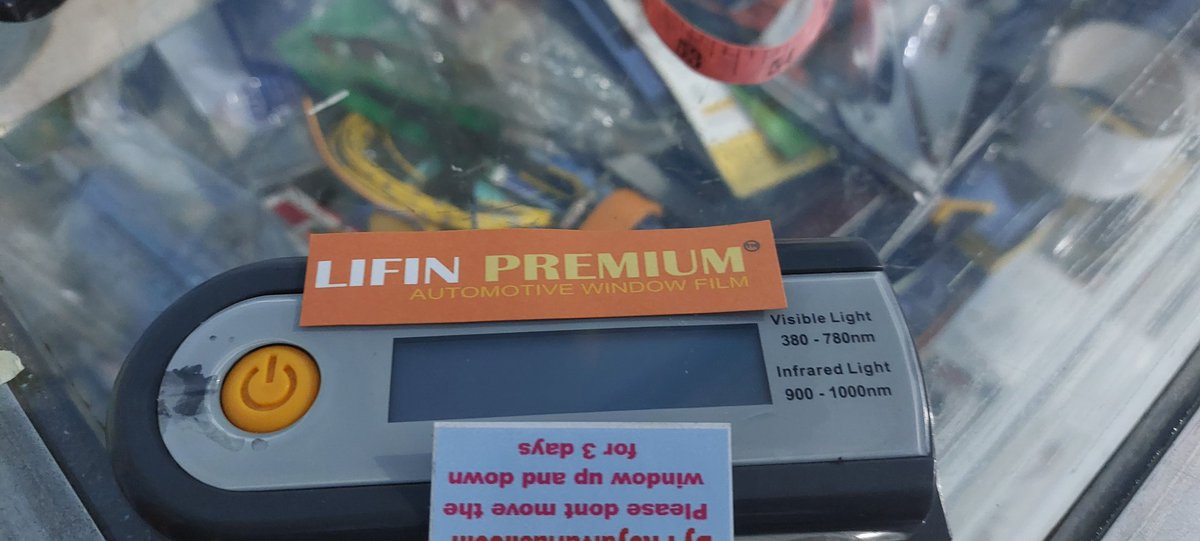 newroyalvariasi's tweet photo. Trobosan Terbaru dari Window Films Kelas Premium, dengan IRR90 &amp; Vlt terbaik. Memberikan Kaca Film Mobil dan Gedung Lifin Premium Window Films Menjadi Kepercayaan Pelanggan. @lifinpremium #lifinpremium #kacafilmlifinpremium #lifinpremiumwindowfilms #lifinpremiumxfit #surabaya #AP https://t.co/fs0BcAq0pY