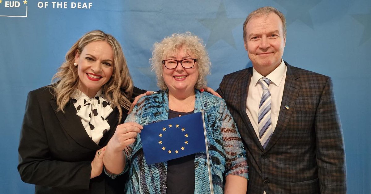 One year on since the start of the war in Ukraine, EUD stands with Ukraine and renews its commitment to collaborate with the Ukrainian Society of the Deaf in supporting the deaf community. Deaf persons fleeing Ukraine can find useful information 👉: tinyurl.com/4zs3p7kz