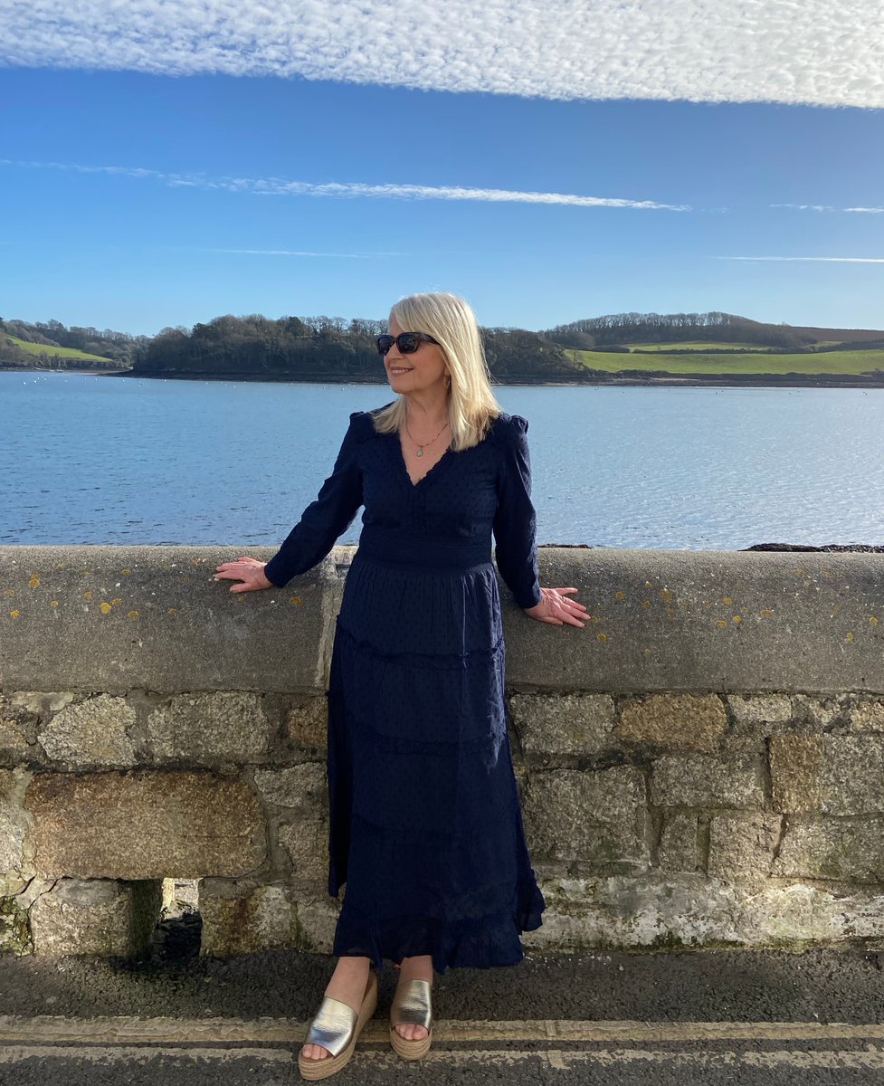 aspigalondon's tweet photo. We're loving @lindasstyletips in sunny St Mawes, showing us how its done in our New Transitional Collection🌊🌤️
These pieces will have you stepping into spring in style🌸
#transitionalcollection #cornwall #stmawes #sustainablefashion #smallbusiness #eco #bcorp https://t.co/XGnavNN243