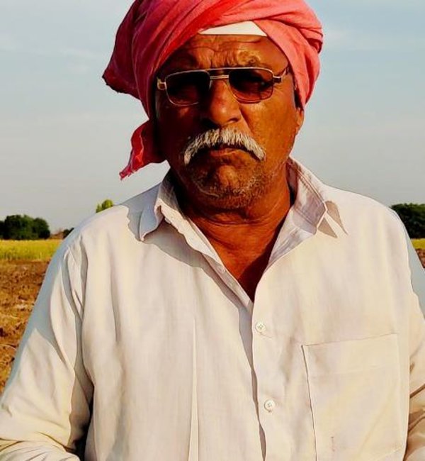 todaysvoice24nz's tweet photo. #Maharashtra #farmer #travels 70km to #sell 512 kg #onions, gets #cheque for Rs 2
After all the #deductions, his #netprofit was #barely Rs 2.49 and he #received the #payment as a #postdatedcheque for Rs 2, which he will be able to #encash only after #15days https://t.co/QtKS4mXXEz