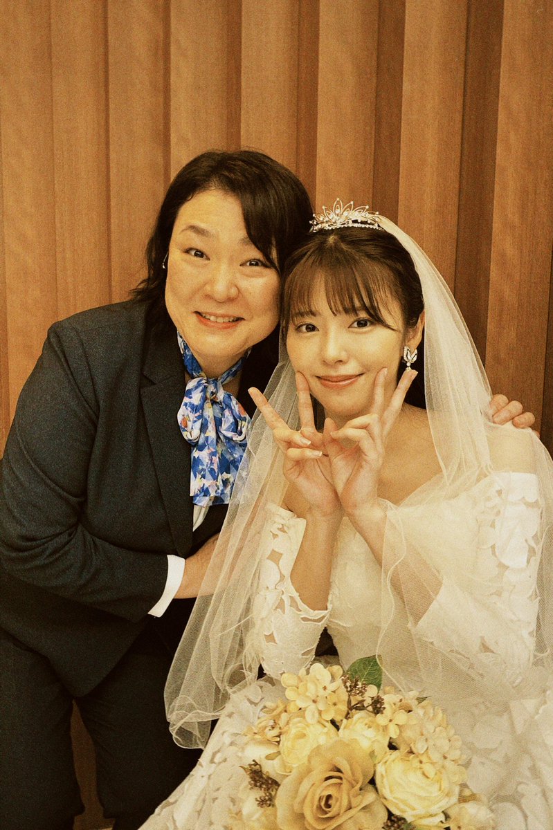 tx_sorekon's tweet photo. 天音(#鈴木ゆうか)のことを心配しつつ、いつも温かく見守っていた桐沢さん(#久保田磨希)☺️

#それ婚 #ベルクラシック東京
#テレビ東京 https://t.co/6H55JGrOLO