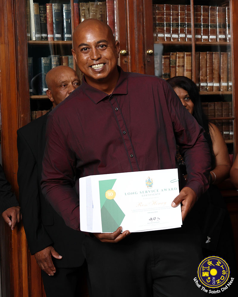 SaintsDidNext's tweet photo. Reception at Plantation last night, in recognition of the work undertaken by the Cloud Forest Team.
A few long-service awards handed out as well. 2/2

#wtsdn #sthelenaisland #sthelena #sthelenaconservation #cloudforestproject https://t.co/OxLivRFzFj
