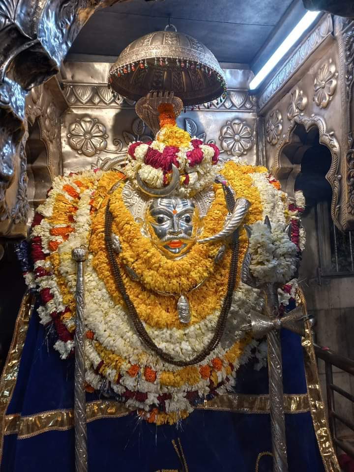 श्री काल भैरव जी का भव्य श्रृंगार दर्शन वाराणसी काशी से 24.02.2023