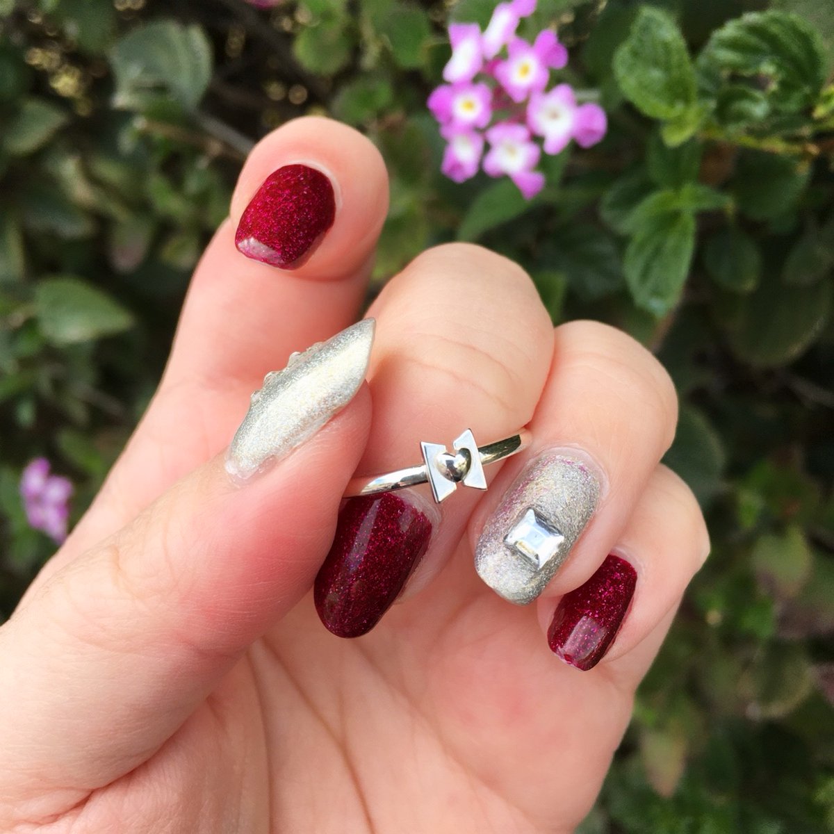 Xinlights's tweet image. The lighting outside today was perfect for taking some long needed new photos of the #bts #stackingring 😊 💜 #jewelry #bangtan