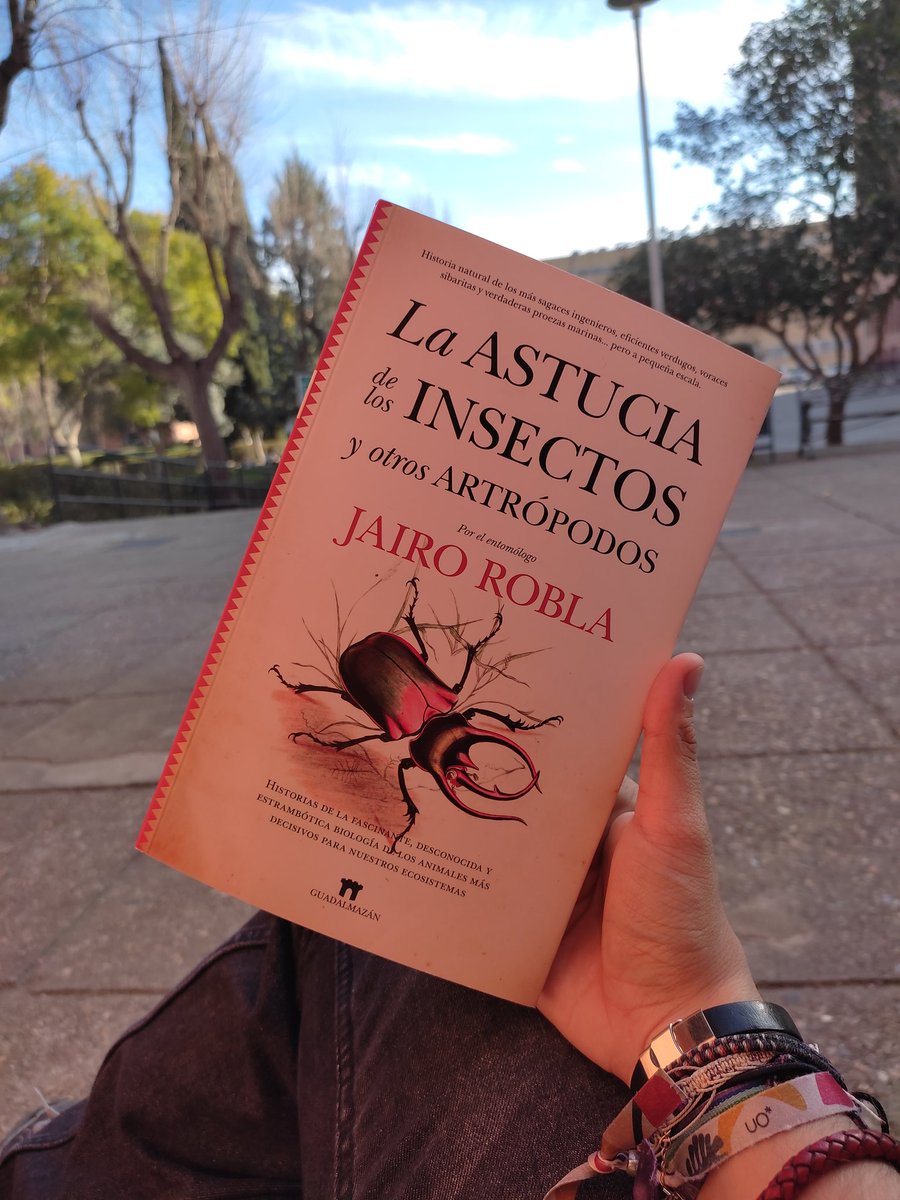 BioJairo's tweet image. Mi libro «La astucia de los insectos y otros artrópodos» de @AlmuzaraLibros ya lo tenéis en todas las librerías y comercios. ¿Quieres saber más sobre estos pequeños seres? Este es tu libro. ¡Apto para todos los públicos! ¡Ayúdame a compartirlo!