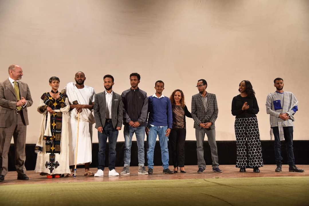 ArifNegari's tweet photo. Congratulations @Tesfamaryamdar2 for winning the European Union in Ethiopia migration competition 2022! Your hard work, dedication, and talent have paid off, and your success is an inspiration to us all. Keep making a positive impact in the world!
#ArifNegari #EUinEthiopia https://t.co/yQzVFWe35D