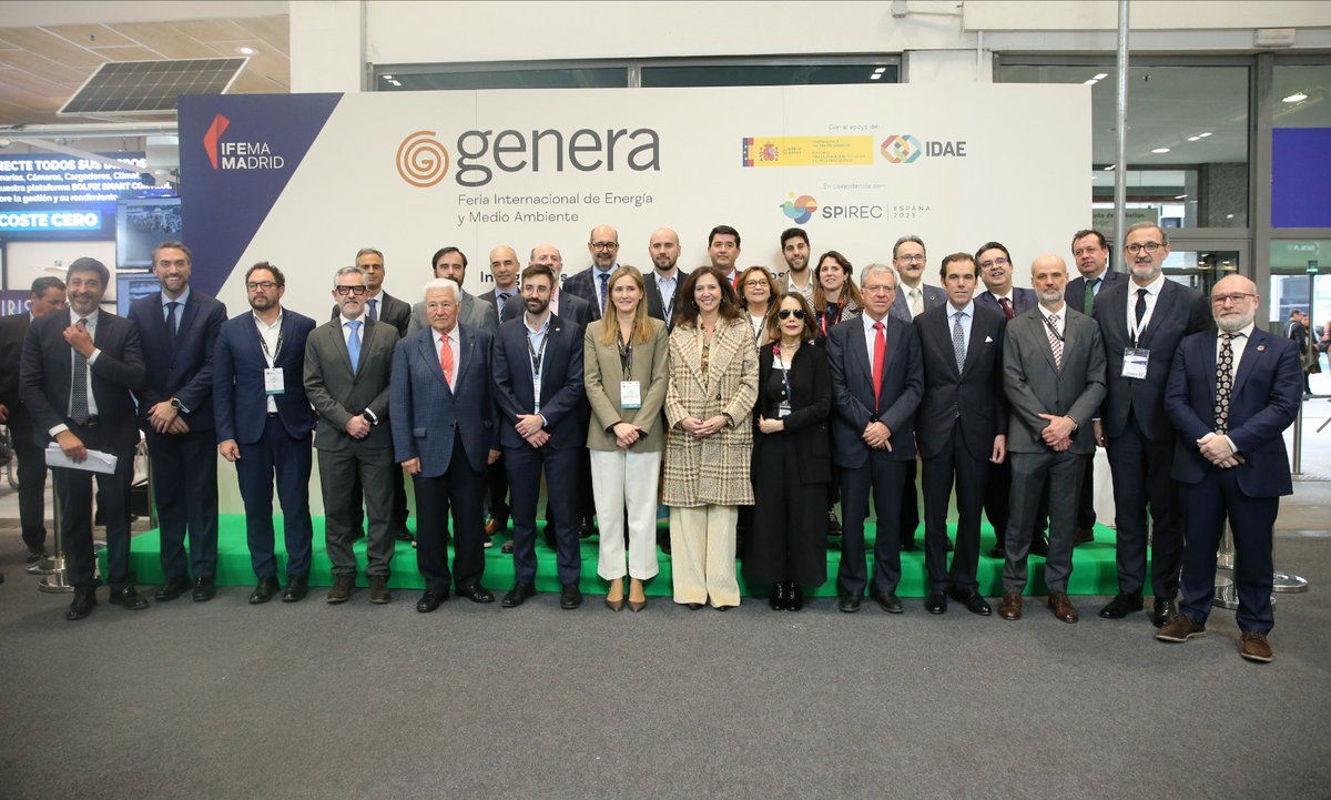 El pasado martes ADHAC participó en la inauguración de #Genera2023 como miembro del comité organizador
Al acto acudió la Secretaria de Estado de Energía y el Director del <a href="/IDAEenergia/">IDAE</a>, a quienes agradecemos su compromiso con la #EficienciaEnergética y las #EnergíasRenovables