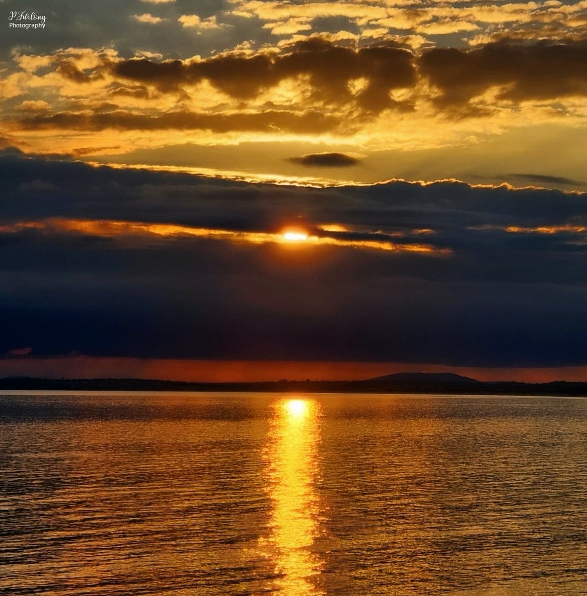 In a sunset state of mind 🌅✨️🌇 📸

#photography 
#sunset 
#wexford 
#sunnysoutheast
#ireland
#sunsetvibes🌅
#travel 
#landscape 
#kilmore
#sunsetphotography 
#irelandscenery