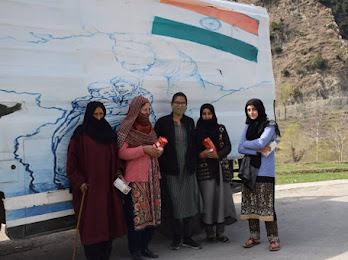 PrayagDuttMish2's tweet photo. #KashmirDevelopment
and not #Kashmir Development or #kashmirDevelopmentor https://t.co/KHzvHz3MLA