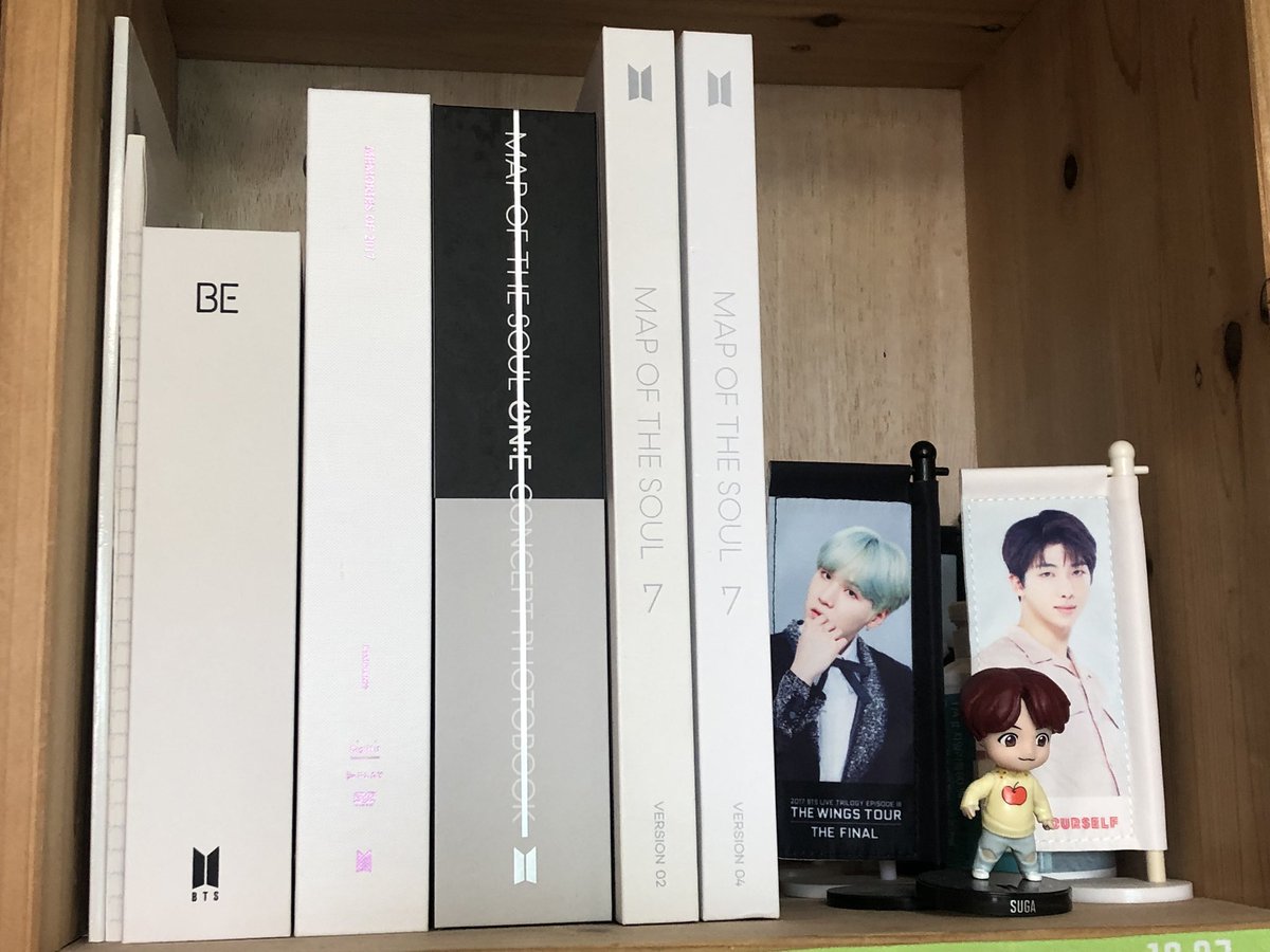 youwho_rm's tweet photo. 방탄 2019 메모리즈 
맵솔온콘 딥디
버터 앨범
2020 시즌그리팅
화양연화 더 노트
2022 시즌그리팅
비이 앨범
2017 메모리즈 윙파콘 
맵솔원 딥디
맵솔 앨범
미니 족자
윙파 윤기 족자
럽셀 남준 족자
윤기 피규어
럽셀 윤기 족자
웸블리 남준 족자
윙파 남준 족자

딥디 시그는 포카 미포함입니다 https://t.co/xy3OE8HRXK