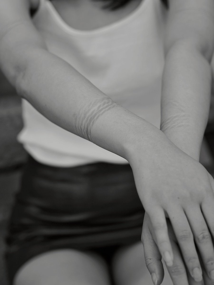 和绳媲美 (@heshengpimeis) on Twitter photo 