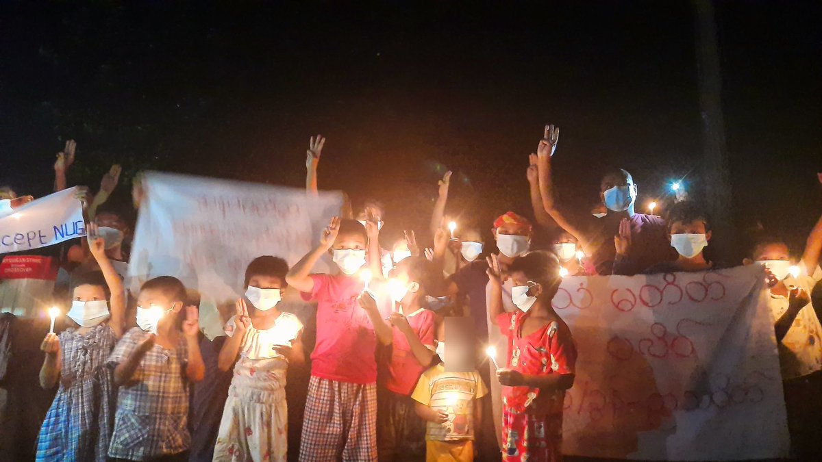 Wamtha2021's tweet photo. အကြမ်းဖက်စစ်အာဏာရှင်ကို ဆန့်ကျင်သပိတ်မှောက်ခဲ့ကြတဲ့ ပြည်/ခွန်သပိတ်...

#WarCrimesOfJunta
#CrimesAgainstHumanity
#genocidalmilitary
#LegalizationOfNUG
#2023Feb24Coup
#WhatsHappeningInMyanmar

#အရေးတော်ပုံအောင်ရမည် 

#အဂ္ဂဝံသ https://t.co/RljXubn9z0