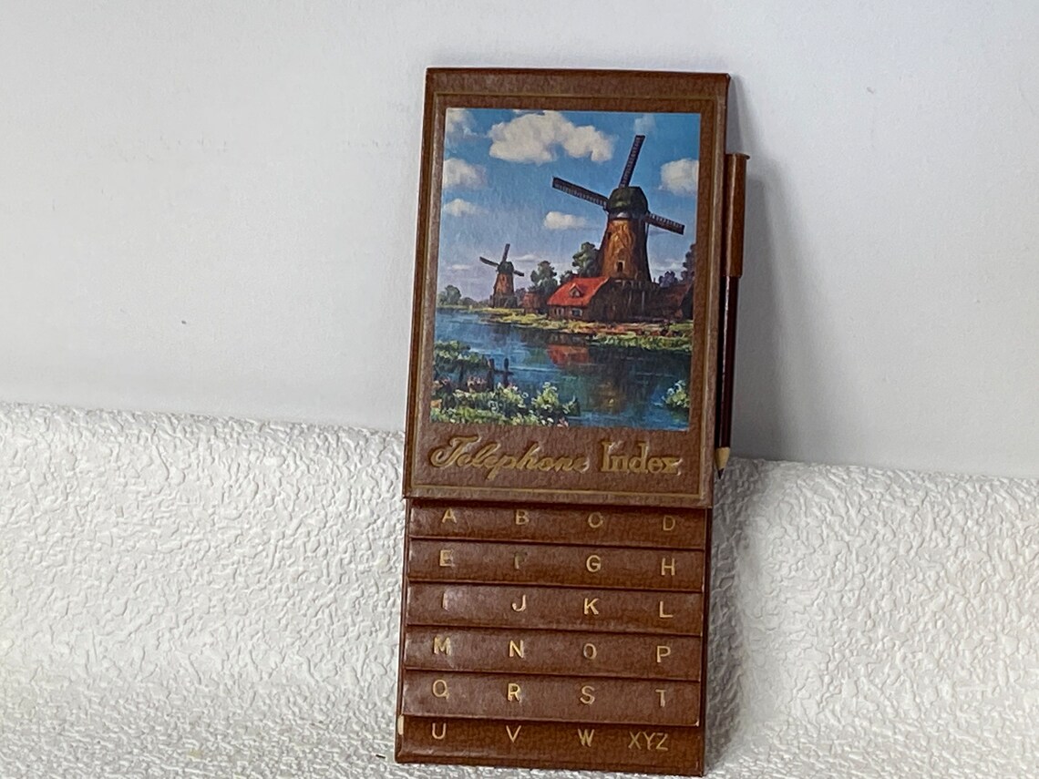 hiwaylady's tweet image. Vintage telephone number index book etsy.me/3xQy48a via 
@Etsy
 #wiseshopper #telephonebook #addressbook