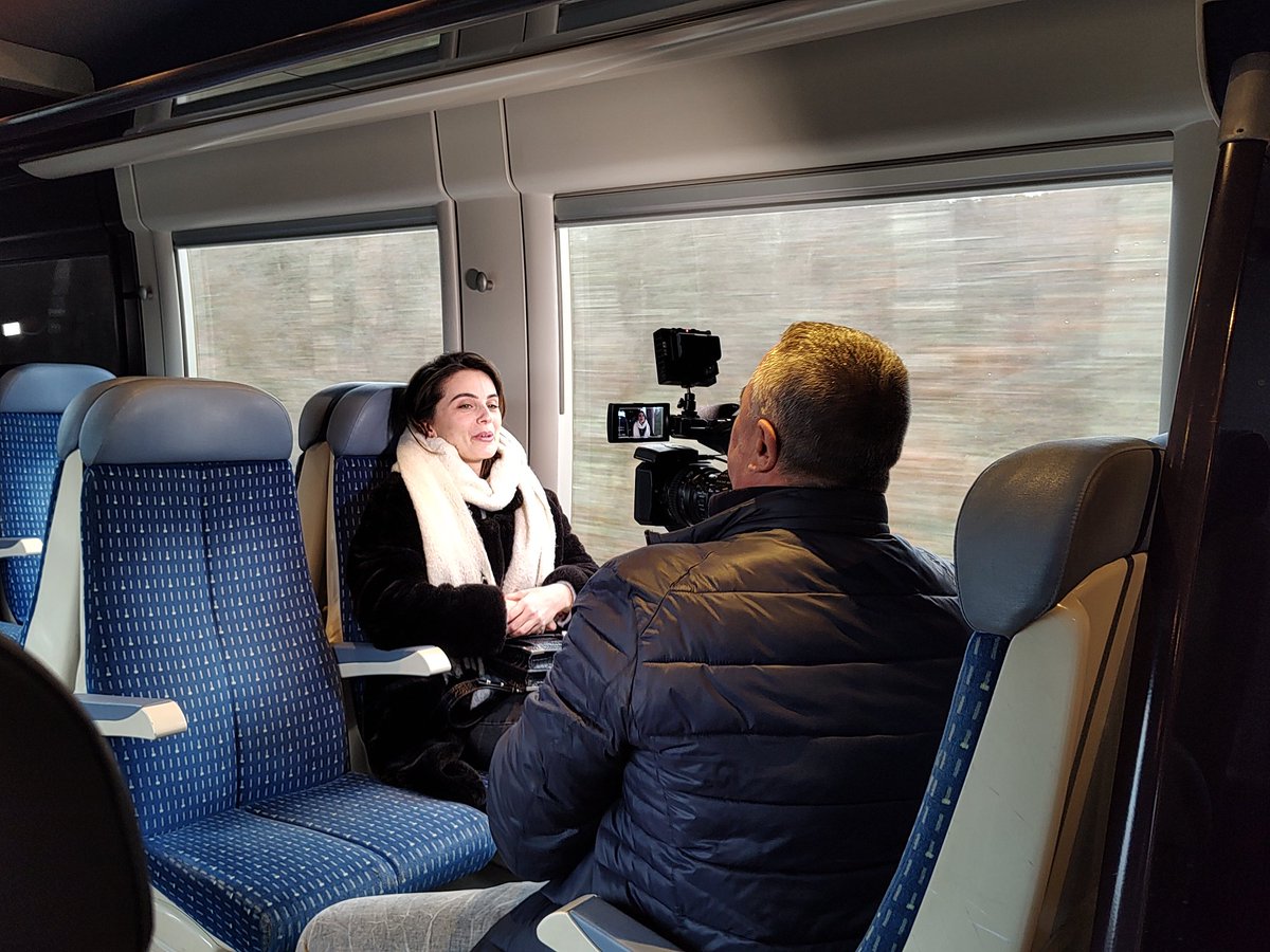 Reportage en cours à bord d'un TER concernant les arrêts à la demande sur la ligne Limoges -Ussel <a href="/TERNouvelleAQ/">SNCF Voyageurs TER NOUVELLE-AQUITAINE</a>
Diffusion prochaine sur  @France2 et <a href="/M6/">M6</a>