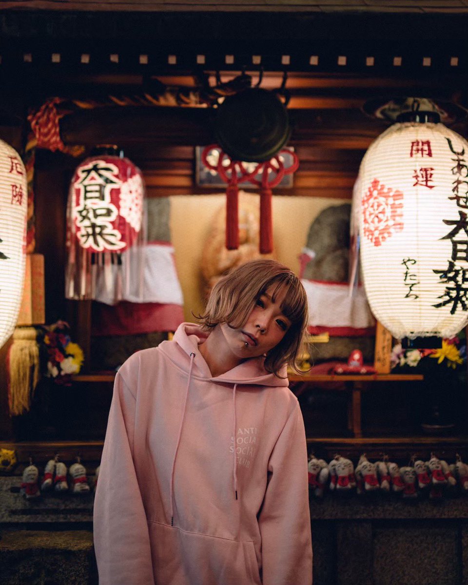_onomatope_711's tweet photo. 🪷⛩🪷

#ポートレート
#被写体
#京都 https://t.co/IaQW632Wik