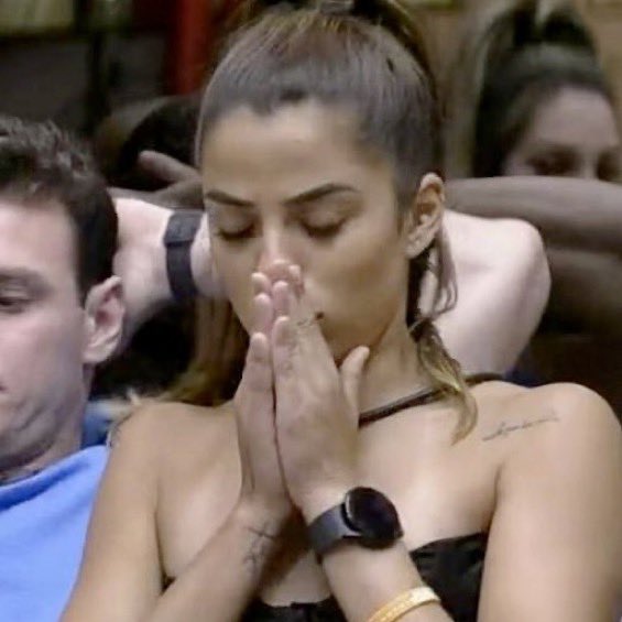 letiro_drigues's tweet photo. 🚨AGORA: A sister Key Alves já perdeu mais de 200 mil seguidores, nesses três últimos dias do #BBB23 https://t.co/alsPzQCbkk