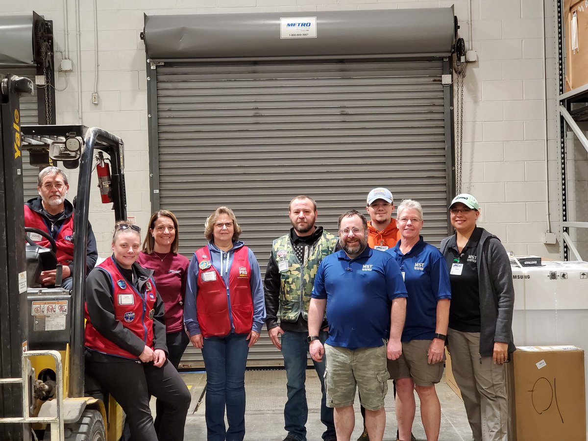 Lora Gibson tweet media