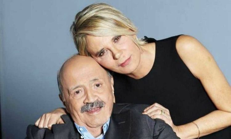 deadpoetstan's tweet photo. è morto Maurizio Costanzo….

Maria sarà distrutta dopo più di 30 anni insieme 💔 https://t.co/hv19KYyaup