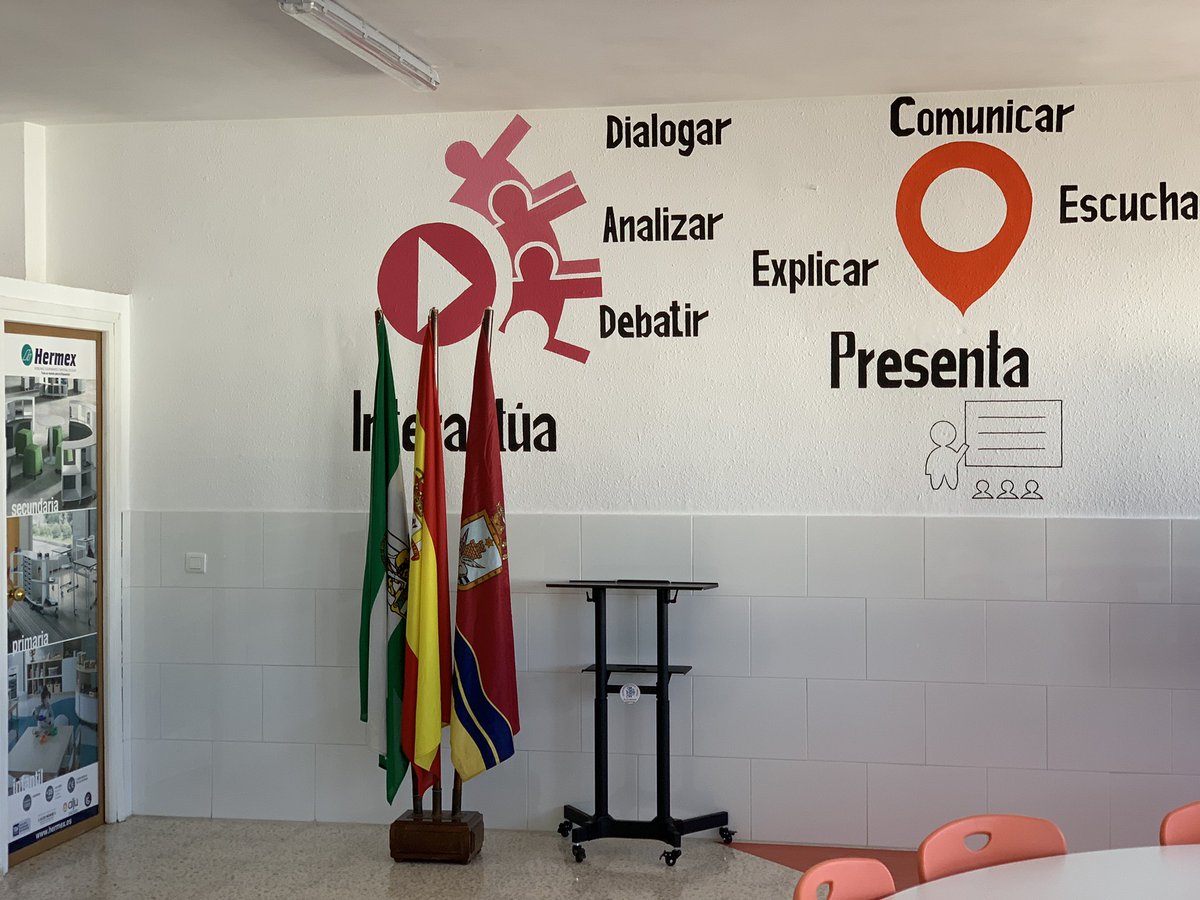 CEIPBlasInfante's tweet photo. A pesar de todos los impedimentos, hemos tenido nuestra inauguración del AdF. Gracias a la comunidad educativa por hacer posible este proyecto y sobre todo al alumnado.👩🏻‍💻🧑🏼‍💻#AdF #innovacion #educacion #EducaAnd https://t.co/W8IB4IZado