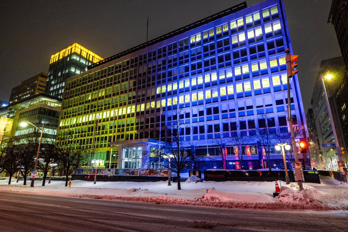 UKinCanada's tweet photo. Last night the British High Commission was proud to wear the colours of the Ukrainian flag 🇺🇦

A year into this war our commitment to the people of Ukraine is unwavering. We #StandWithUkraine https://t.co/9zwYpFsolA
