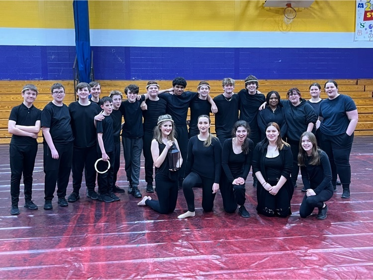 BMRStrong's tweet photo. BMRHS Winter Guard and Percussion performance last night 💜💛 https://t.co/RlCSuWpx25