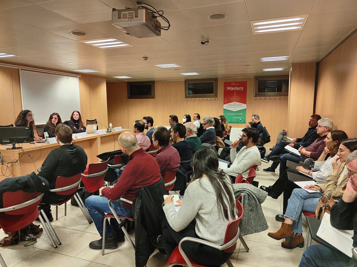 GAJBarcelona's tweet photo. 📸 Ahir vam organitzar una nova sessió del Curs Zero en Dret Processal Civil, de la mà de la Noelia Delgado i la Cristina Corrales, presentada per la Marina Ferrer, sobre la primera audiència previa.

✍🏻 Us podeu inscriure a la següent sessió aqui: https://t.co/zPgDNUbUJc Seguim! https://t.co/0mldEVzcSg