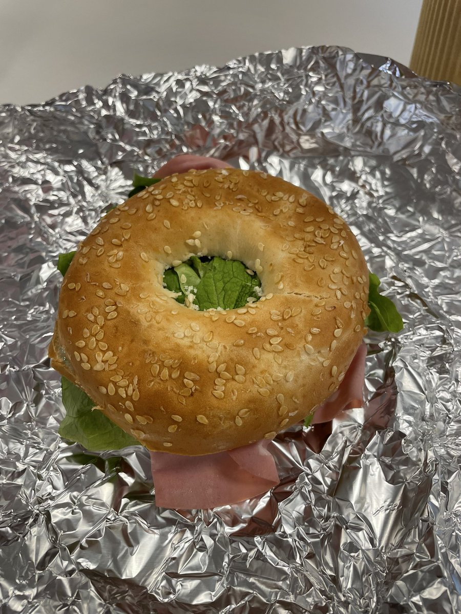 LyndseySpark's tweet photo. @TeamTBBT made my whole work lunch out of this week’s food pack. I love this scheme. It benefits so many people. Thank you 🙏🏻 ❤️ https://t.co/ftTZ3fUWIQ