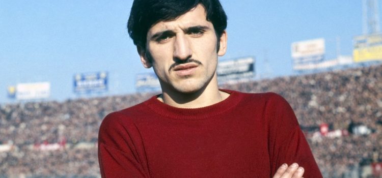🎂 Un 24/2 de 1943 nacía Gigi Meroni. Disputó 120 partidos con Torino anotando 25 goles. 
Falleció a sus 24 años de edad.
Leyenda ♥️💐