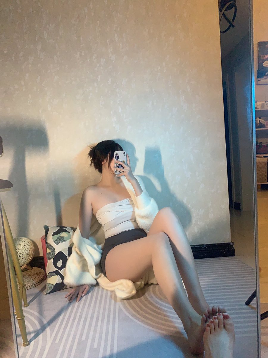 shanshandaidai's tweet photo. 职业小阿姨，才是纯欲天花板，找素质玩伴， #反差 #老师 #sm #人妻 #上海 #素质 #玩伴 https://t.co/DagpDf72gy