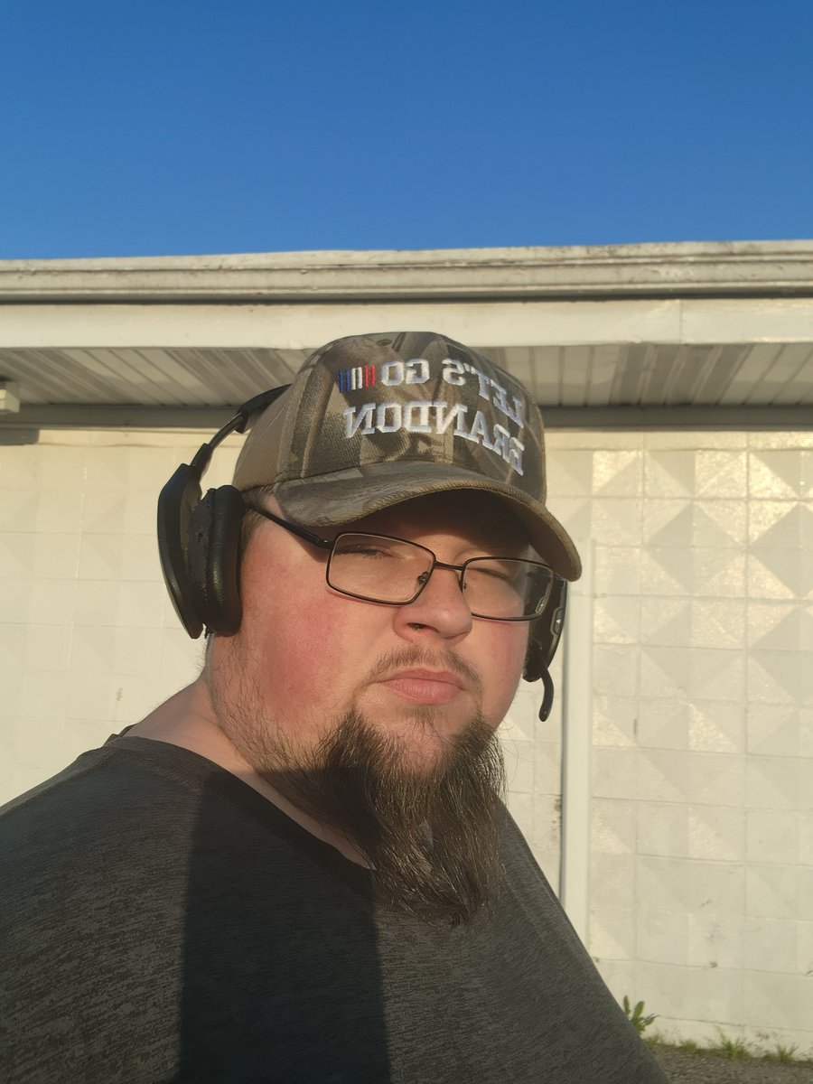 redman41689's tweet photo. https://t.co/HyGxZhh0vn