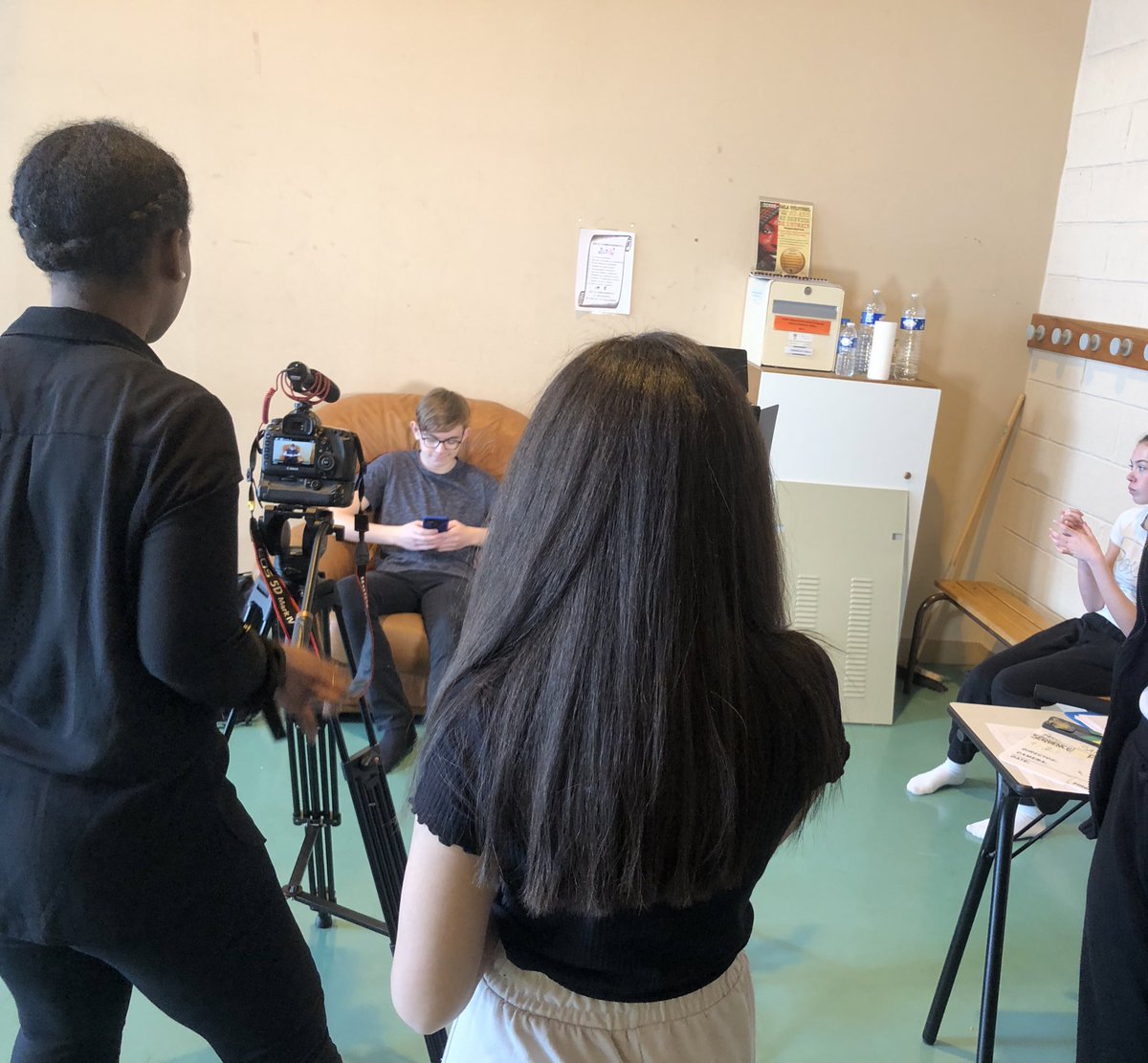 Jour de #tournage avec les ados de Saint-Soupplets avec <a href="/Georgia/">Georgia</a>

👉 faistonfilm.co

#cinema #vacances #activités