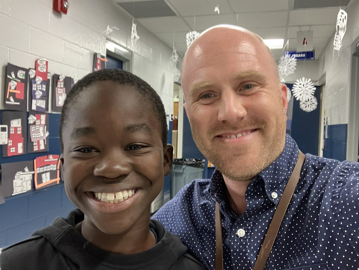 CoryFish215's tweet photo. One of the best perks of being a teacher is getting to work with wonderful, smiling faces like these every single day! #DeterminedDragons https://t.co/DkDKLJi6yb