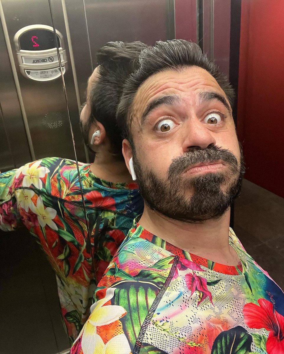 valentisanjuan's tweet photo. 🐗 Jabalincillooos!!! Vamooo a darle al directillo!!! Gas a fondo!!!🤘🤘🤘

Hoy, hablamos del barça y el bombazo de la @KingsLeague !

👴estará contento el abuelo @sirolopez

La terturra de LOS PITÁGORAS 
🎙️@EdgarFornos
👶@senen98

Ven a vernos!
👉 https://t.co/zlbU330f8d https://t.co/2Axks8qLtl