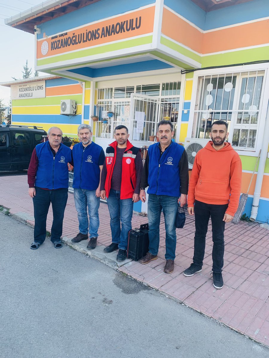 KozanogluLions's tweet photo. Tokat İl Milli Eğitim Müdürlüğü tarafından görevlendirilen 10 kişilik teknik öğretmen ve uzmanlardan oluşan Afet Bölgesindeki Okullarda Risk ve Tehlike Yönetimi Teknik Çözüm Ekibi okulumuzdaki çalışmasını tamamladı.

Teşekkürler @tokatmem 

 @kocakysr @uygarinal https://t.co/RTHWCrb74f