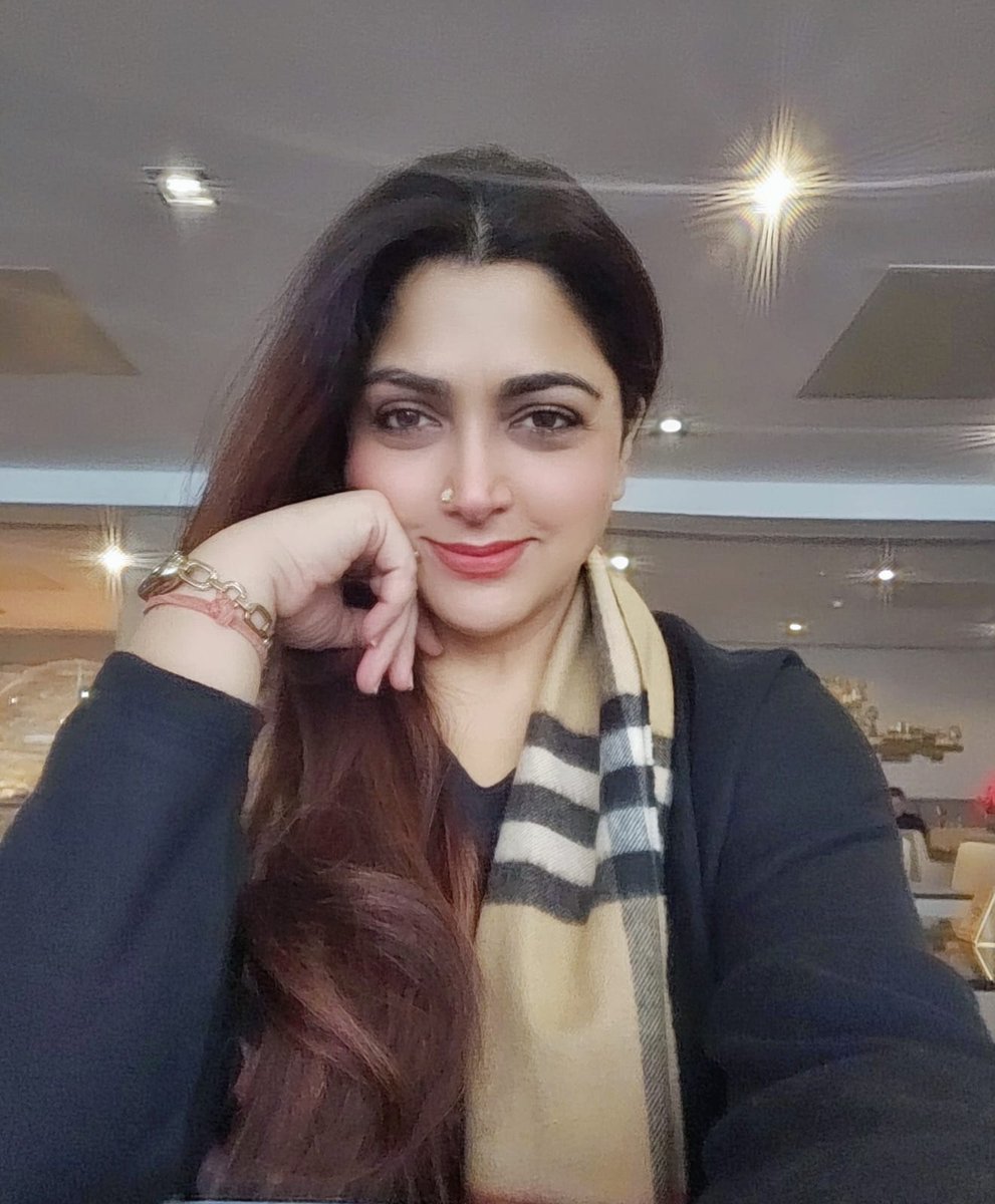 khushsundar's tweet photo. Waiting to board.. coming back to namma chennai ❤️
@HeathrowAirport
@emirates
#ByeLondon
#seeyousoon https://t.co/IwvHhamy3K