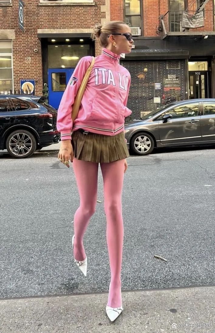 Encrypted_Hash's tweet image. The weather seems to be getting warmer. Many people look forward to the warm spring and the flowers bloom. Putting on pink clothes will make you feel better