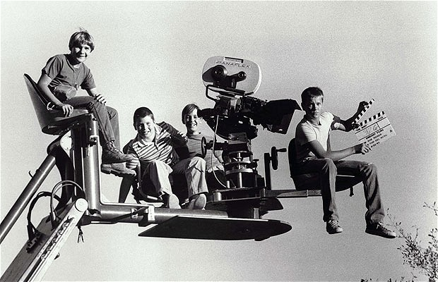 merlinpapin3's tweet photo. .@FredOL69007 .@tbarnaud On n’a pas tous les jours 20 ans , mon #TopFilm1977 de mes 20 ans
Photo sur le tournage du film #StandByeMe de Rob Reiner https://t.co/B1ZUzj7Qox