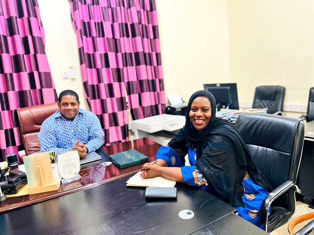 ahmedkherlid's tweet photo. Nashukuru kupata nafasi ya kutembelewa na Mhe. @neemalugangira (Mb) Mbunge Viti Maalum NGOs na kubadilishana mawazo juu ya Maendeleo ya NGOs nchini Tanzania. Nampongeza kwa kazi nzuri anayofanya. https://t.co/usDyw3ECav